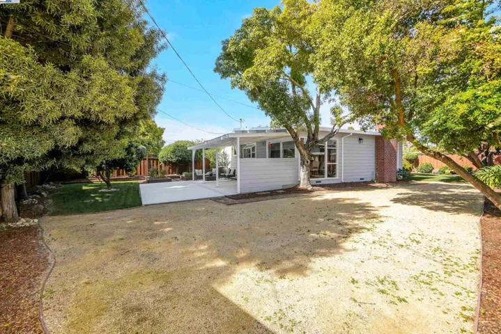 1654 Van Buren St, San Mateo, California 94403