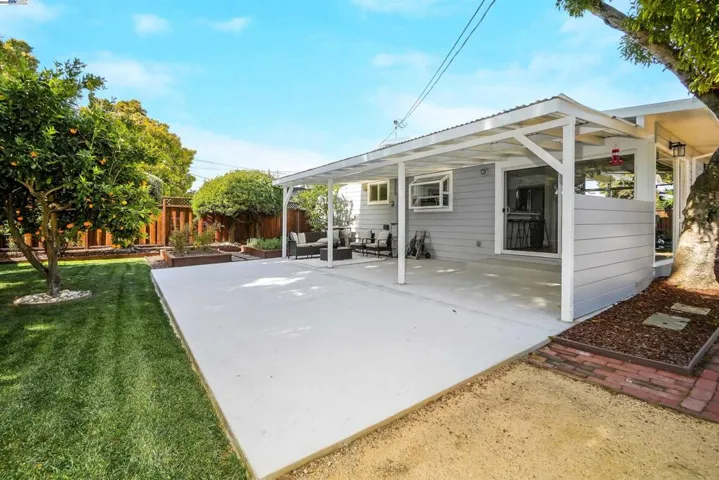 1654 Van Buren St, San Mateo, California 94403