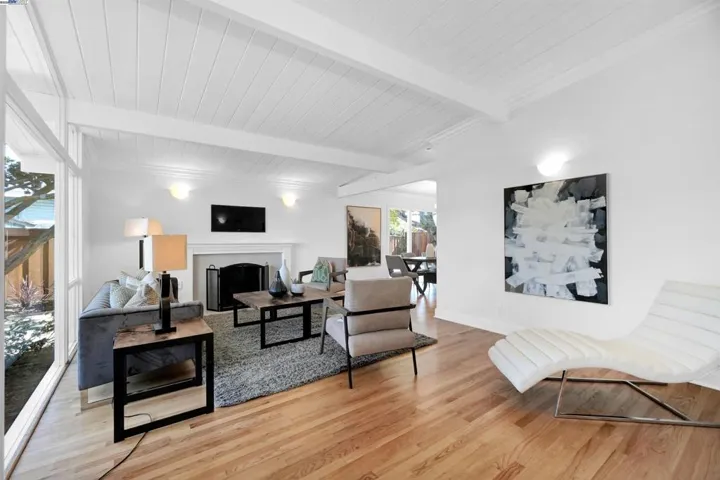 1654 Van Buren St, San Mateo, California 94403