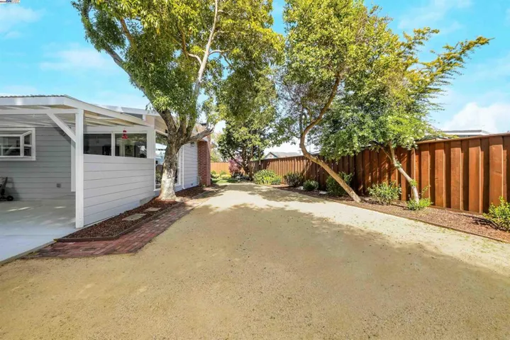 1654 Van Buren St, San Mateo, California 94403