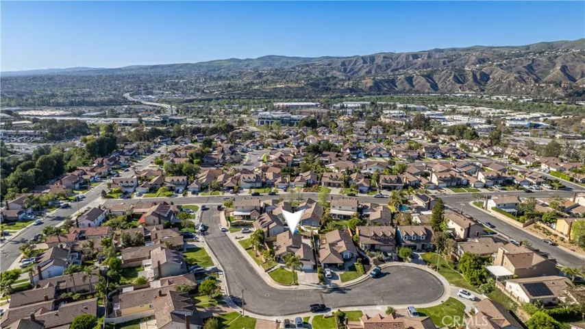 260 S Brookside Court, Anaheim Hills, California 92808