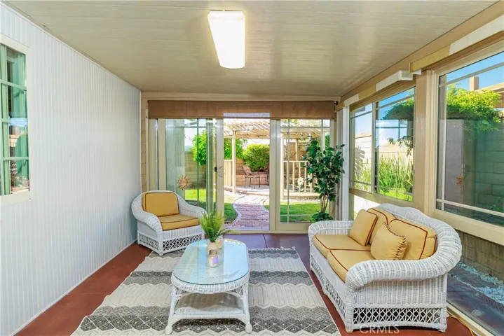 Enclosed Patio/Sun room. Extra Living Space!