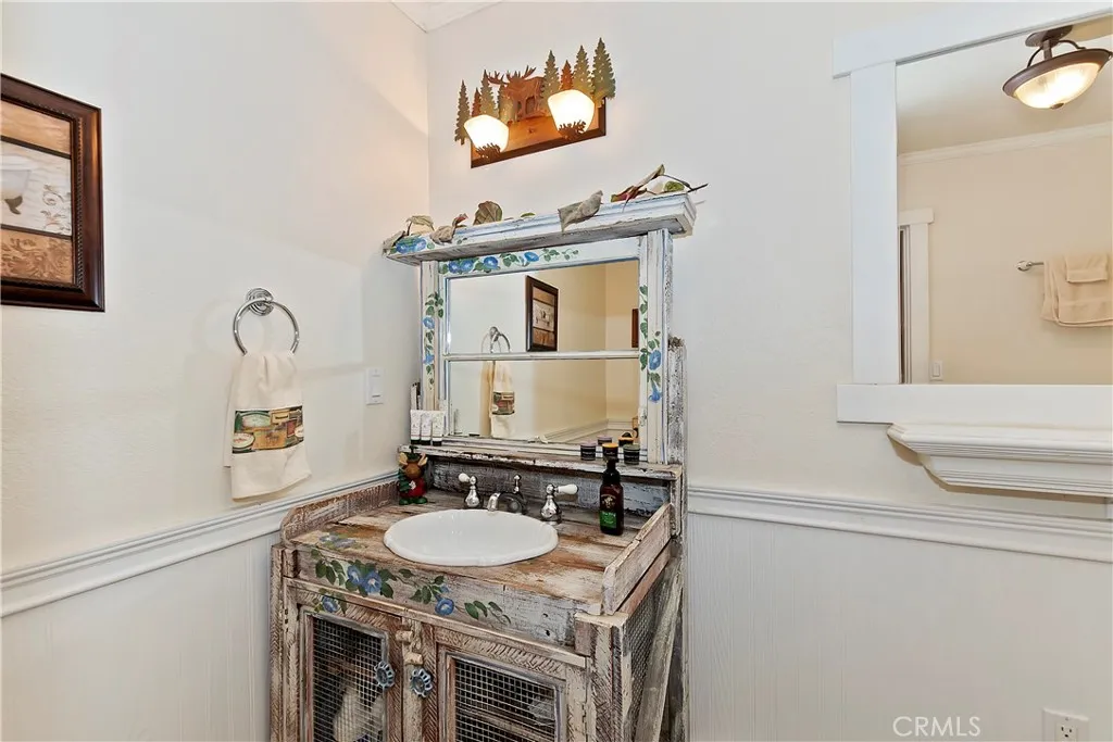 1208 Jungfrau Drive, Crestline, California 92325 home-pic-13