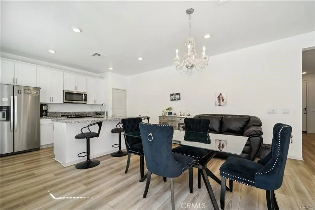 40567 Birchfield Drive, Temecula, California 92591 home-pic-7