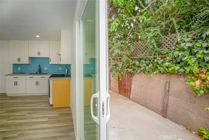 18413 Erwin Street, Tarzana, California 91335