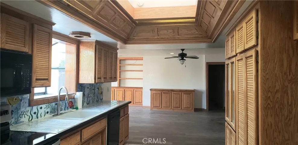 3222 Oak Knoll Drive, Los Alamitos, California 90720