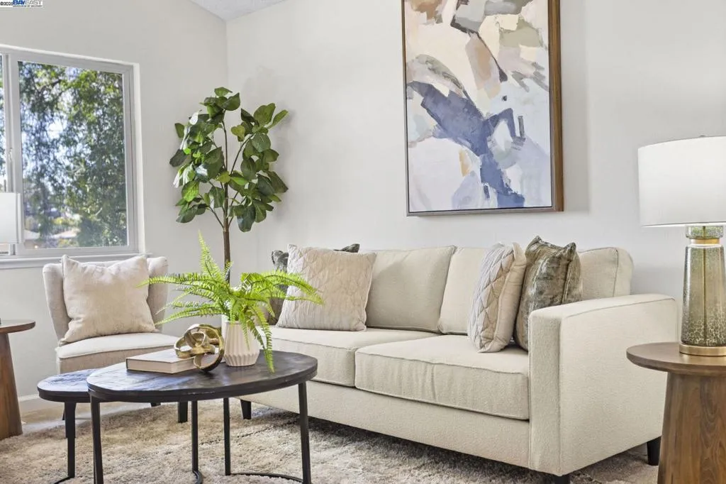 23920 Mayville Dr, Hayward, California 94541 home-pic-4