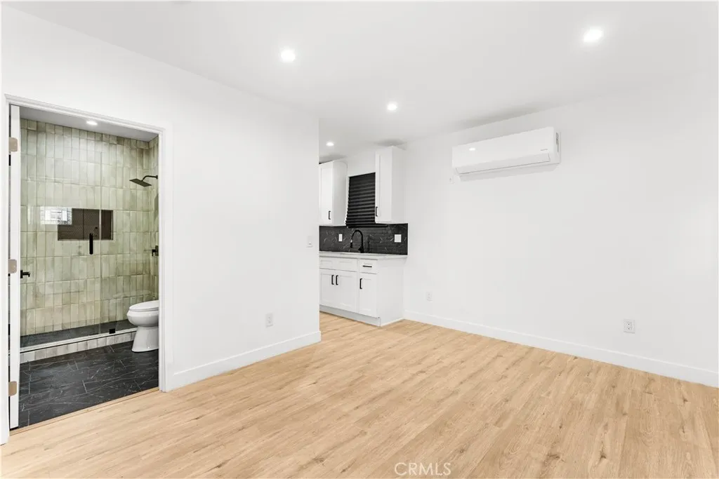 4926 Templeton Street, Los Angeles, California 90032 home-pic-24