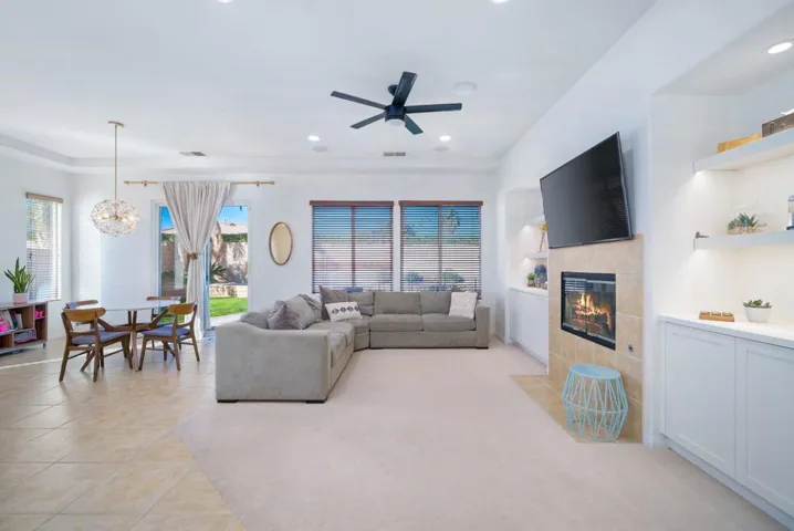 12-web-or-mls-HRParkway_2022_012