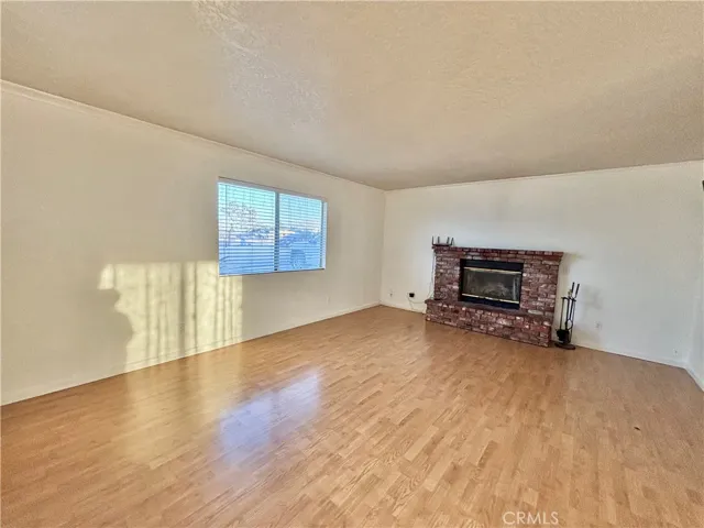 14366 Bambi Ct, Phelan, California 92371