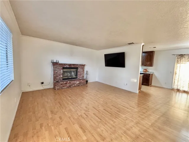 14366 Bambi Ct, Phelan, California 92371