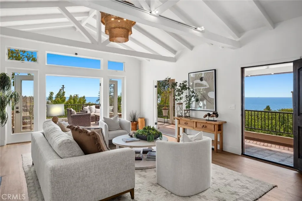 31402 Ocean View, Laguna Beach, California 92651 home-pic-0