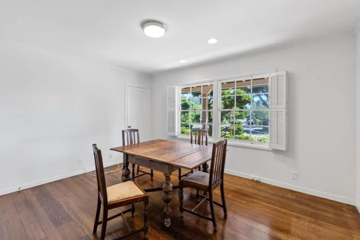680 Fairway Circle, Hillsborough, California 94010