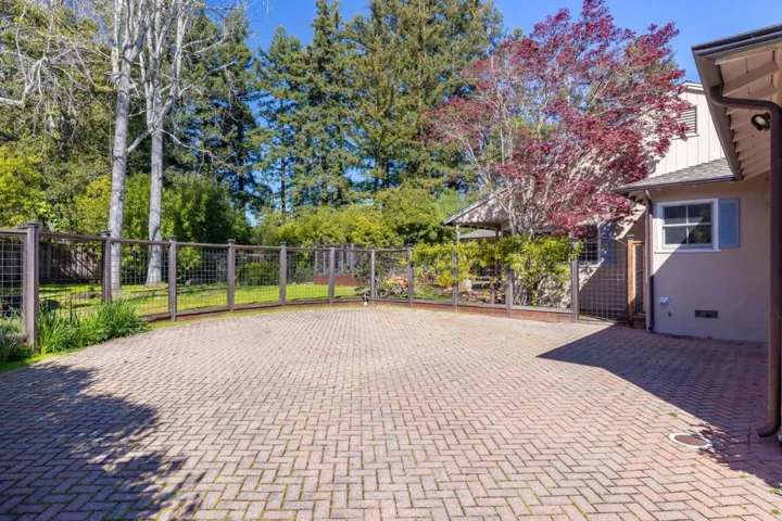 680 Fairway Circle, Hillsborough, California 94010