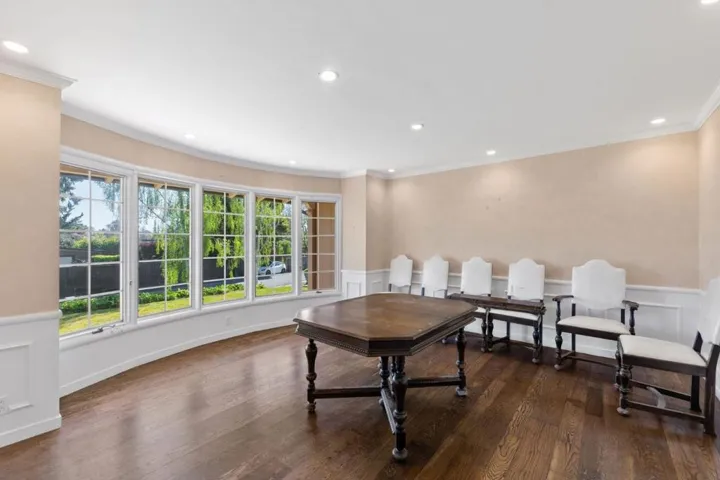 680 Fairway Circle, Hillsborough, California 94010