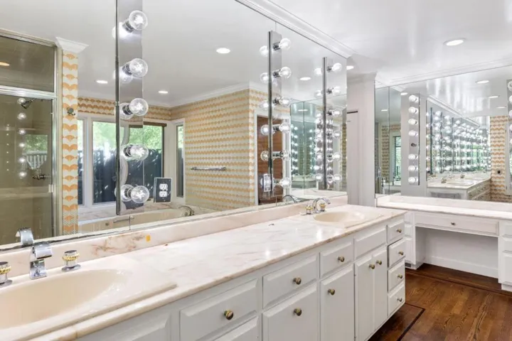 680 Fairway Circle, Hillsborough, California 94010