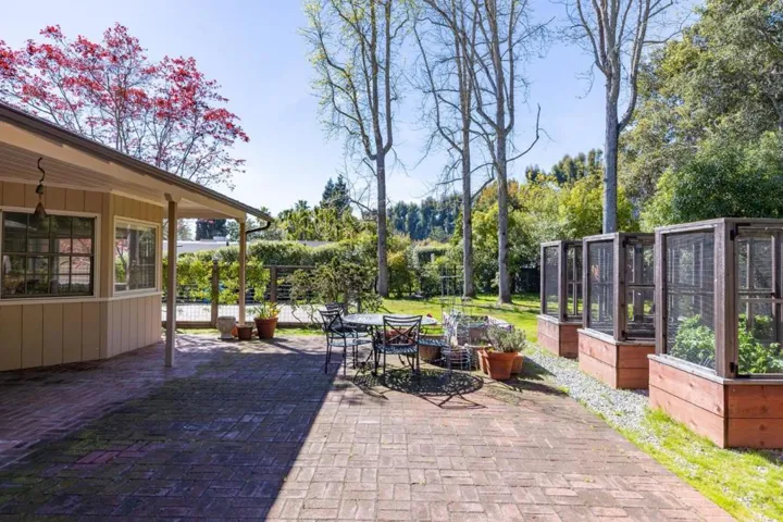 680 Fairway Circle, Hillsborough, California 94010