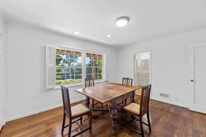 680 Fairway Circle, Hillsborough, California 94010