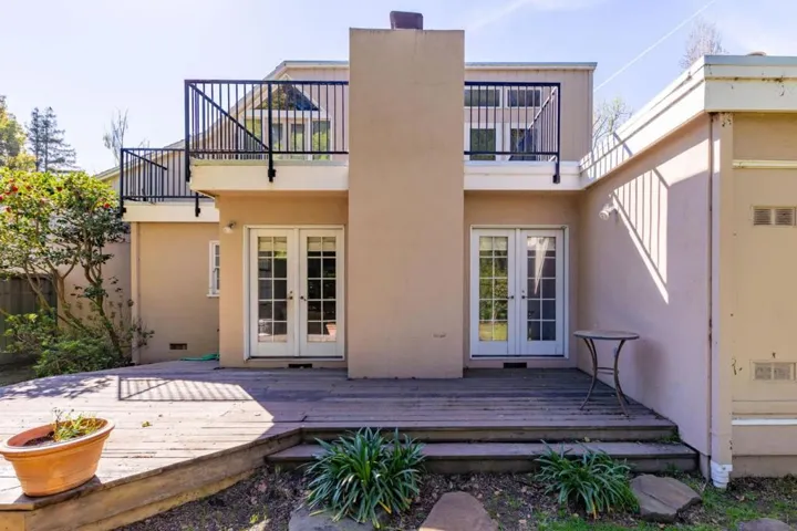 680 Fairway Circle, Hillsborough, California 94010