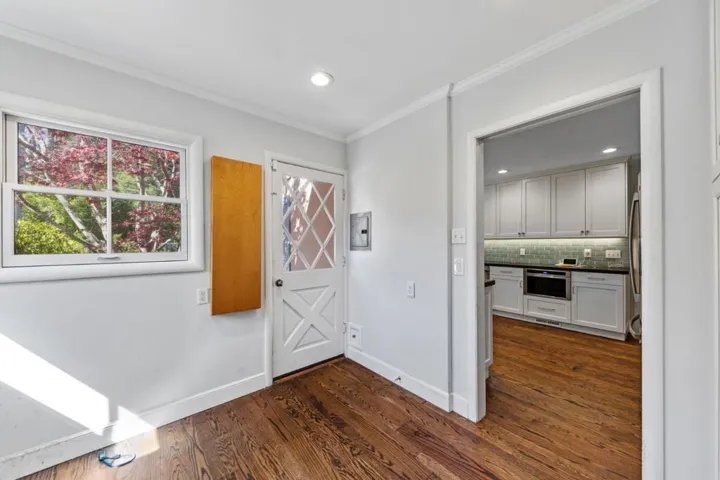 680 Fairway Circle, Hillsborough, California 94010