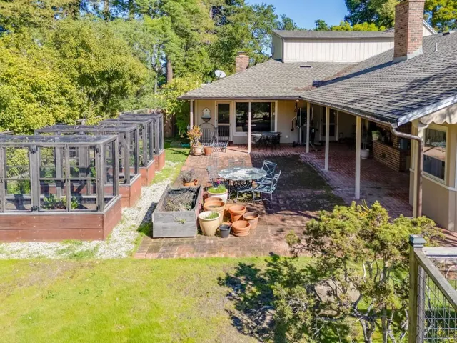 680 Fairway Circle, Hillsborough, California 94010