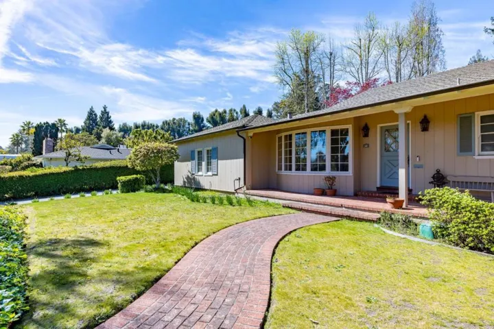 680 Fairway Circle, Hillsborough, California 94010