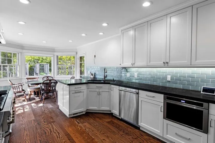 680 Fairway Circle, Hillsborough, California 94010