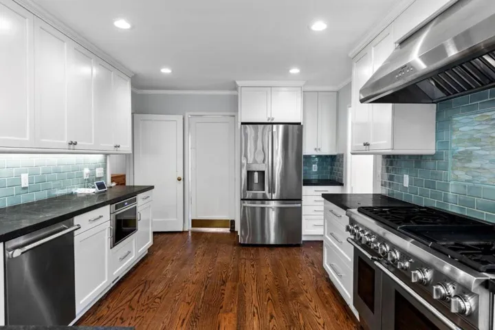 680 Fairway Circle, Hillsborough, California 94010