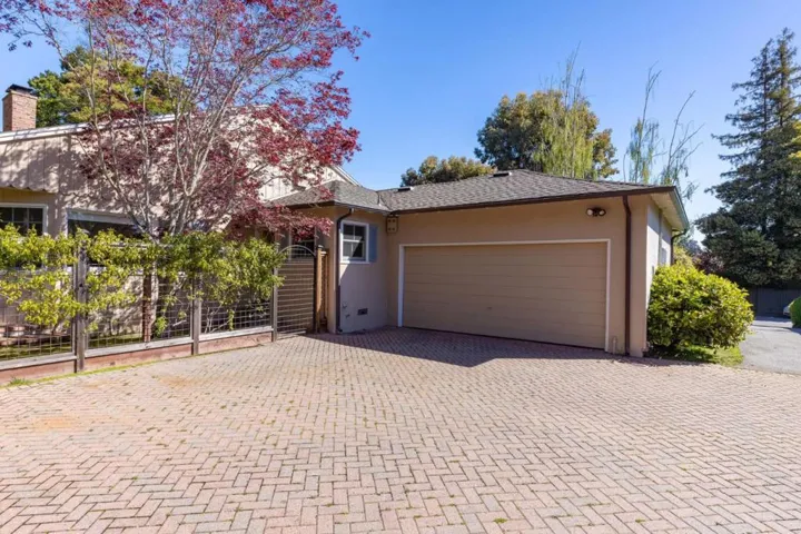 680 Fairway Circle, Hillsborough, California 94010