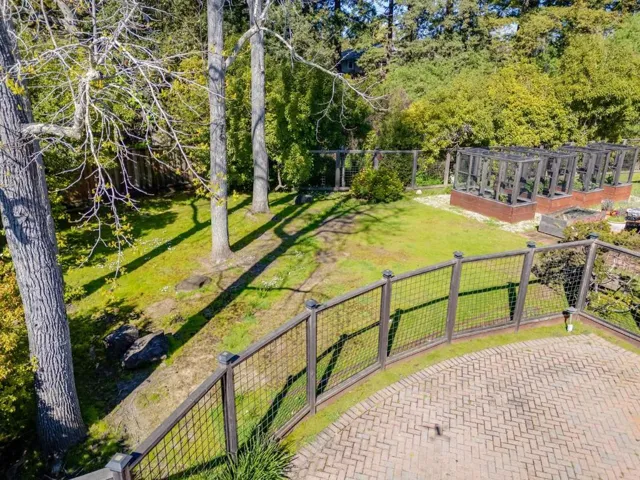 680 Fairway Circle, Hillsborough, California 94010