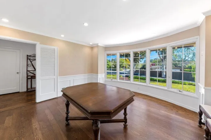 680 Fairway Circle, Hillsborough, California 94010