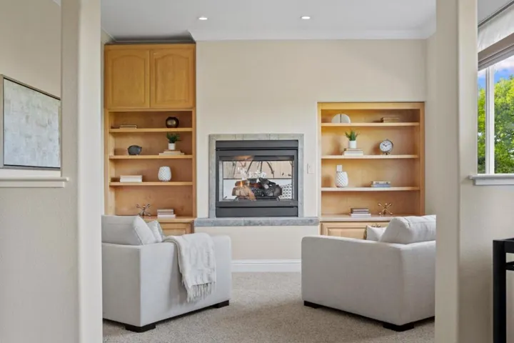 16060 Cerro Vista Drive, Los Gatos, California 95032