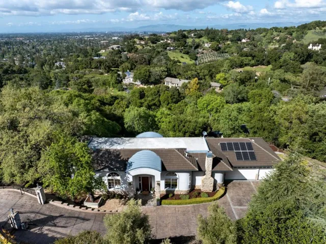 16060 Cerro Vista Drive, Los Gatos, California 95032