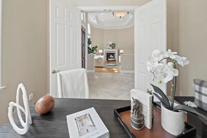 16060 Cerro Vista Drive, Los Gatos, California 95032