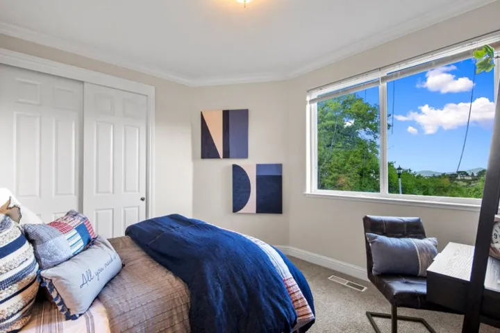 16060 Cerro Vista Drive, Los Gatos, California 95032