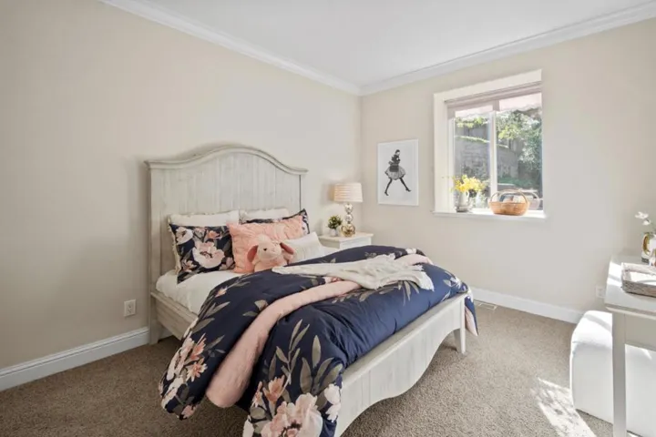 16060 Cerro Vista Drive, Los Gatos, California 95032