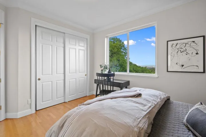 16060 Cerro Vista Drive, Los Gatos, California 95032
