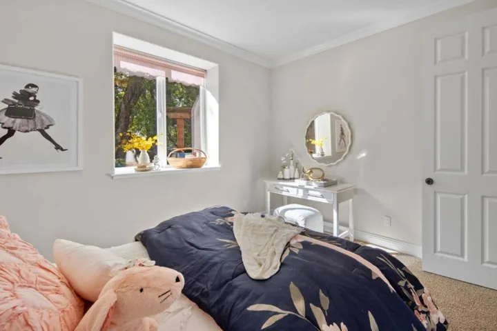 16060 Cerro Vista Drive, Los Gatos, California 95032