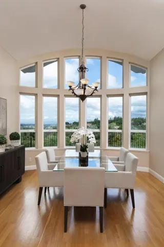 16060 Cerro Vista Drive, Los Gatos, California 95032