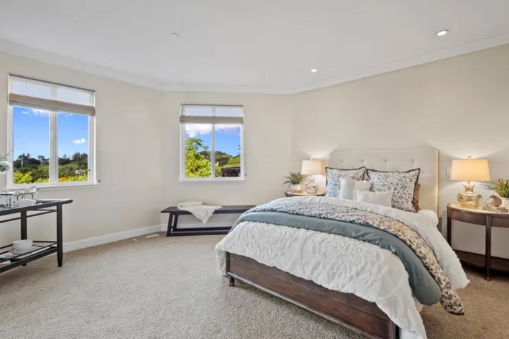 16060 Cerro Vista Drive, Los Gatos, California 95032