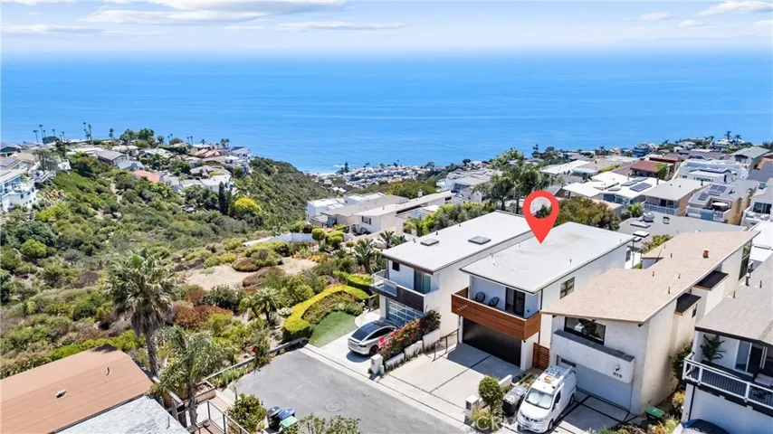 869 Santa Ana Street, Laguna Beach, California 92651