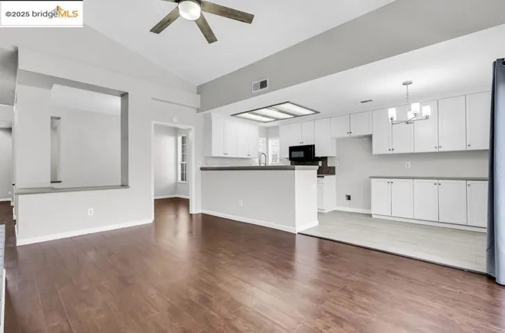 9438 Tuscany Circle, Stockton, California 95207-9999