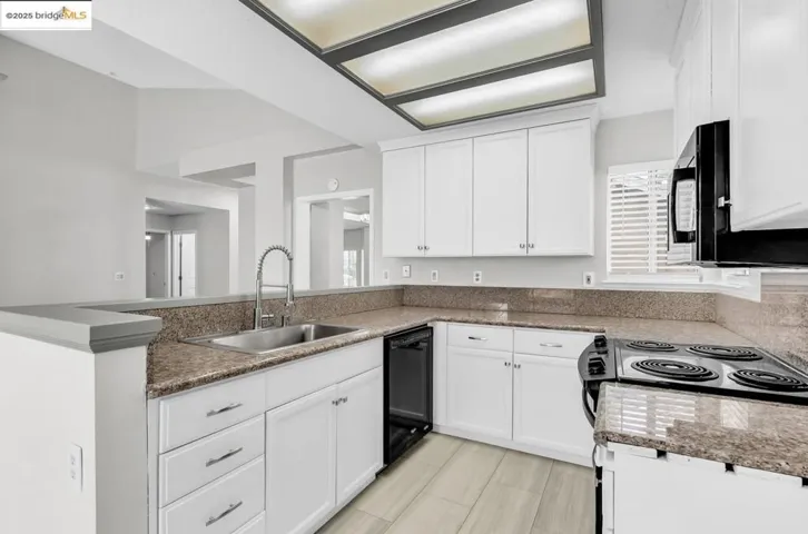 9438 Tuscany Circle, Stockton, California 95207-9999