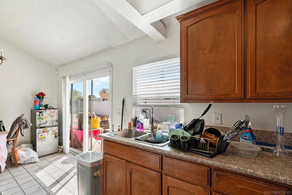 15765 Cayman Circle, Moreno Valley, California 92551 home-pic-30