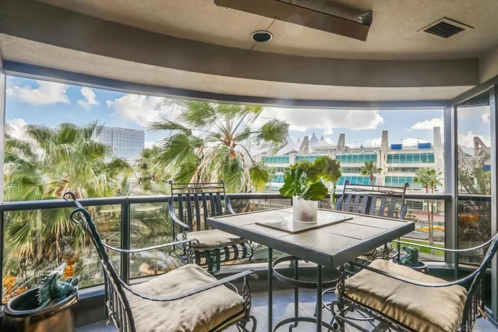 200 Harbor 501, San Diego, California 92101