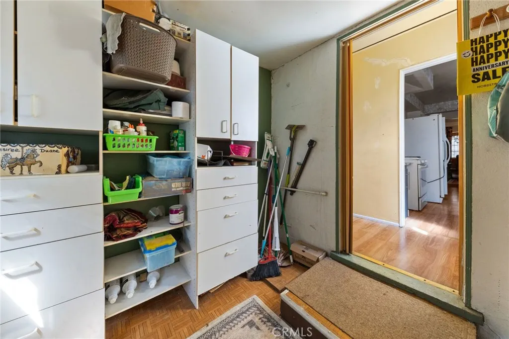 1406 Prospect Dr., Pomona, California 91766 home-pic-8