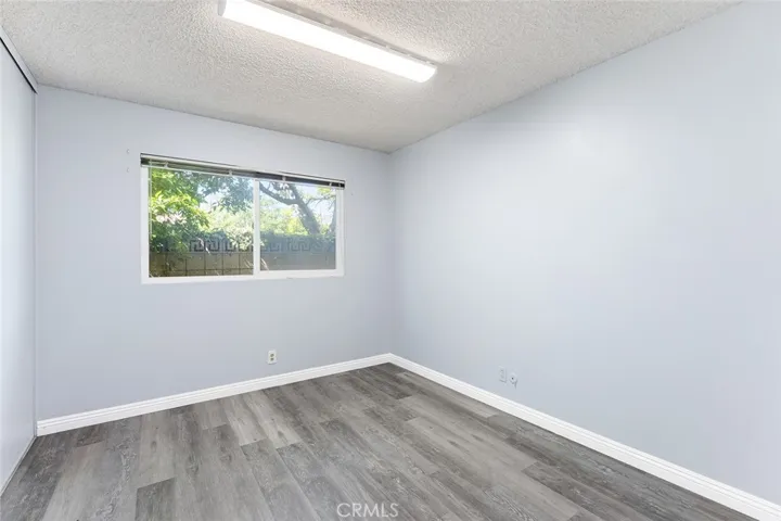 Secondary bedroom - 2