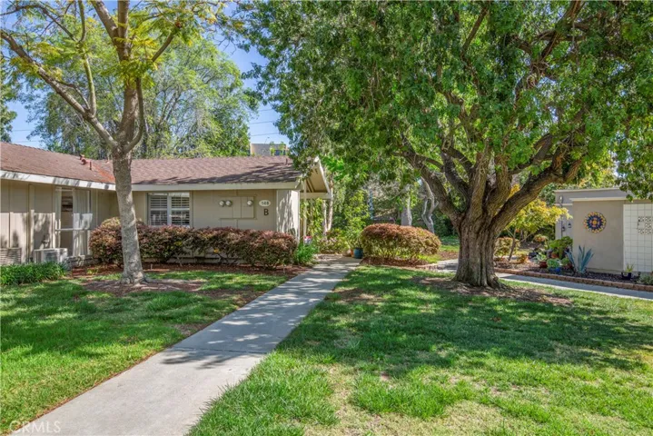 148 Avenida Majorca B, Laguna Woods, California 92637