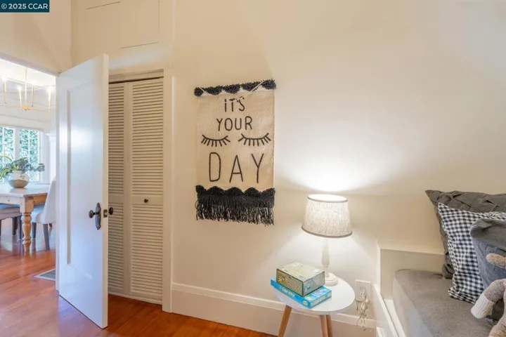 240 Monte Vista Ave, Oakland, California 94611