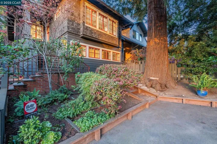 240 Monte Vista Ave, Oakland, California 94611